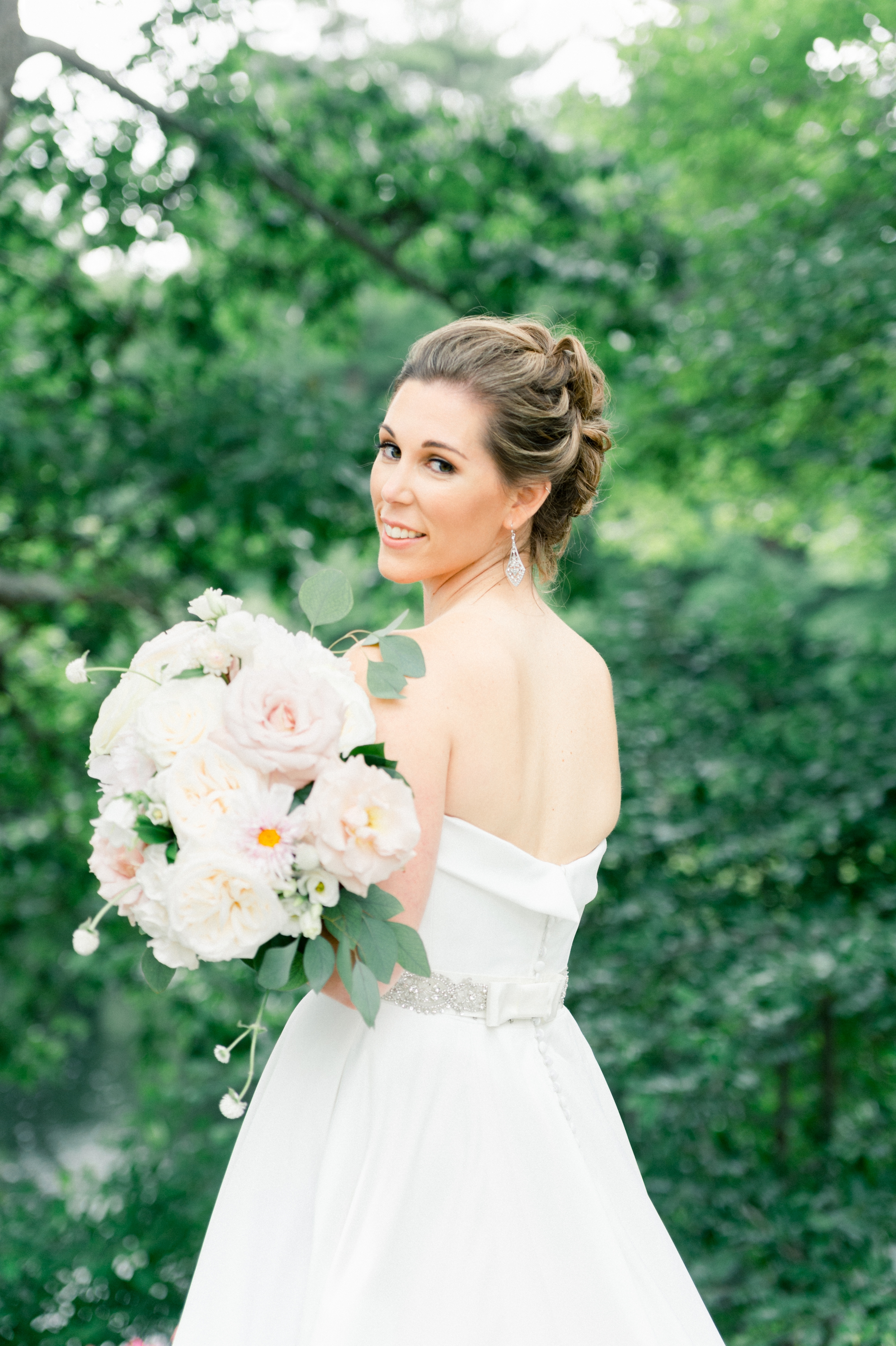 bridal portrait of emily with blush and white bouquet at Lakeview Pavillion