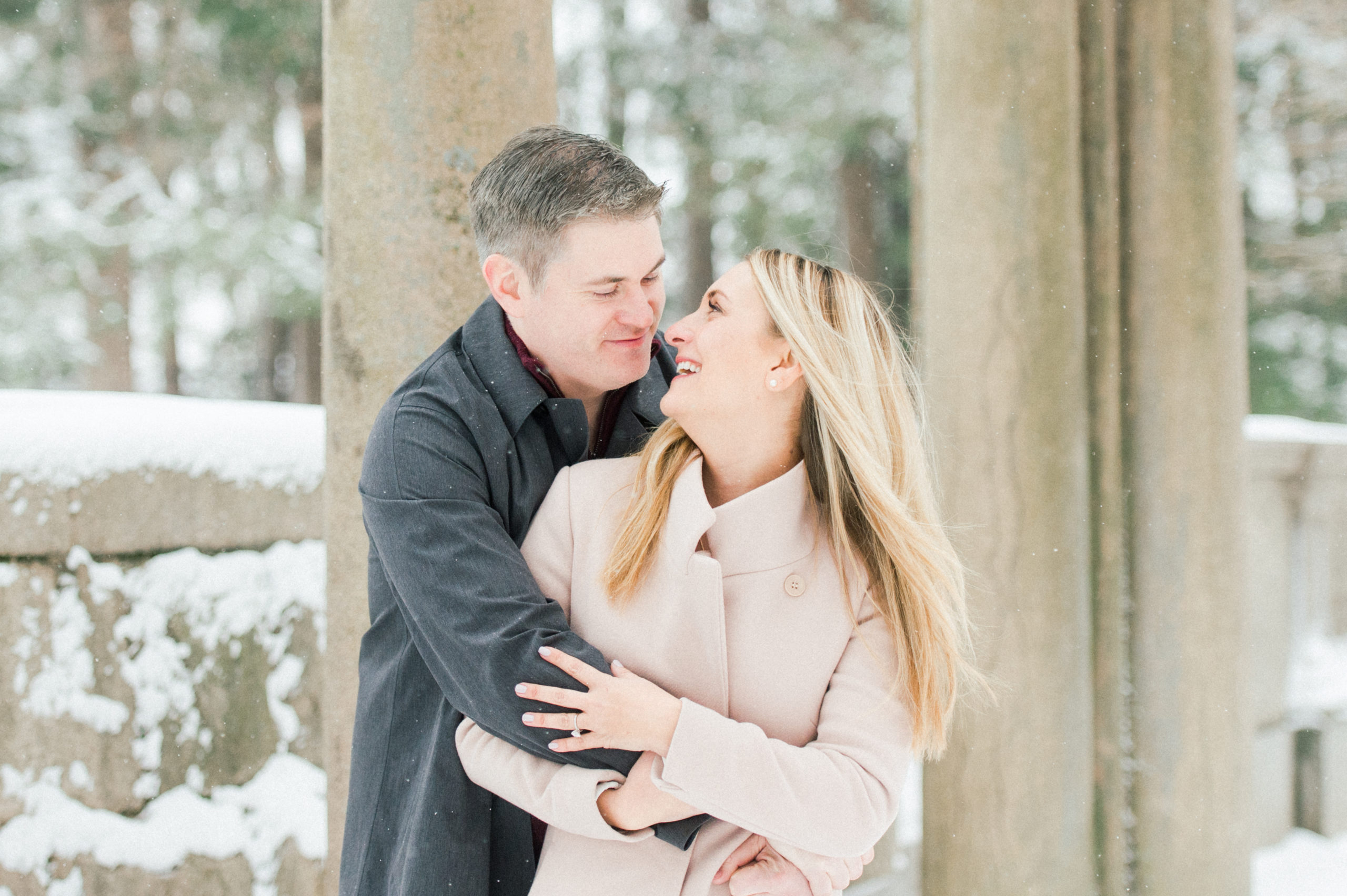 winter engagement session tips at larz anderson park engagement session