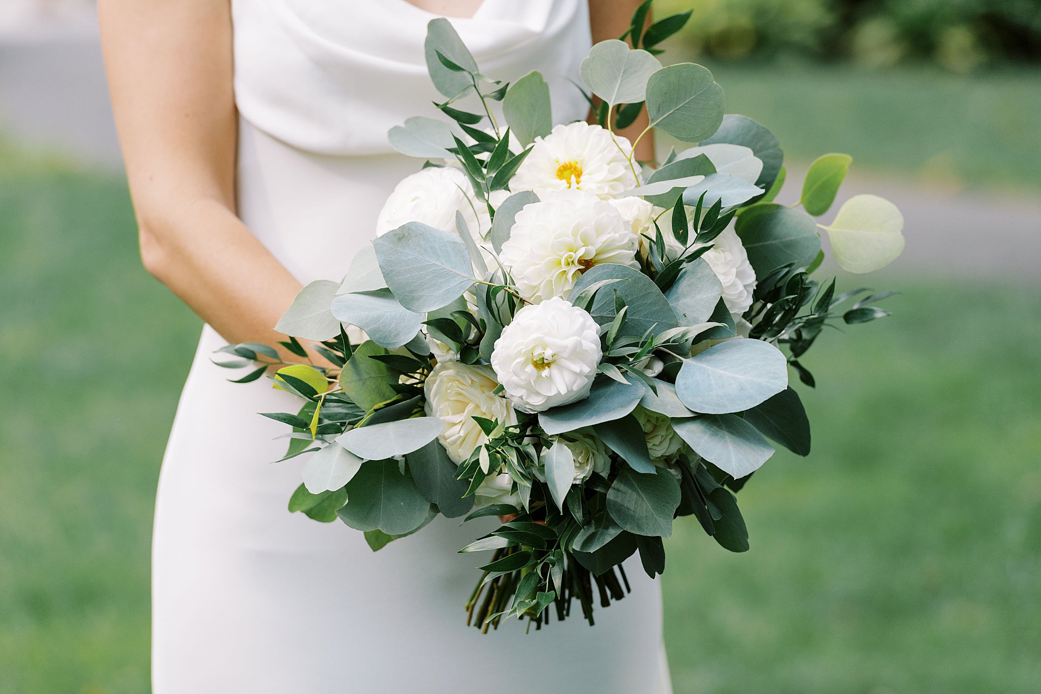 bridal florals with lots of greenery by Lynne Reznick Photography