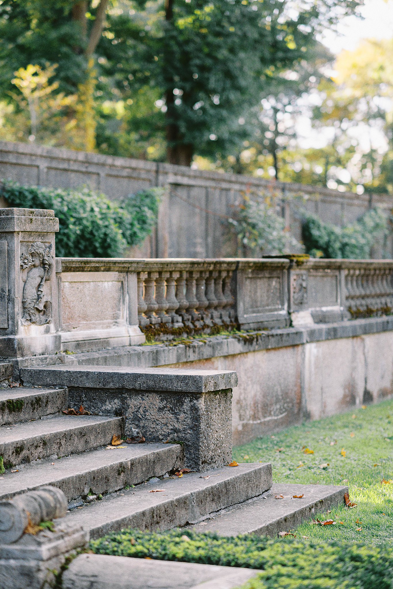 stone stairs and railings by New England wedding photographer