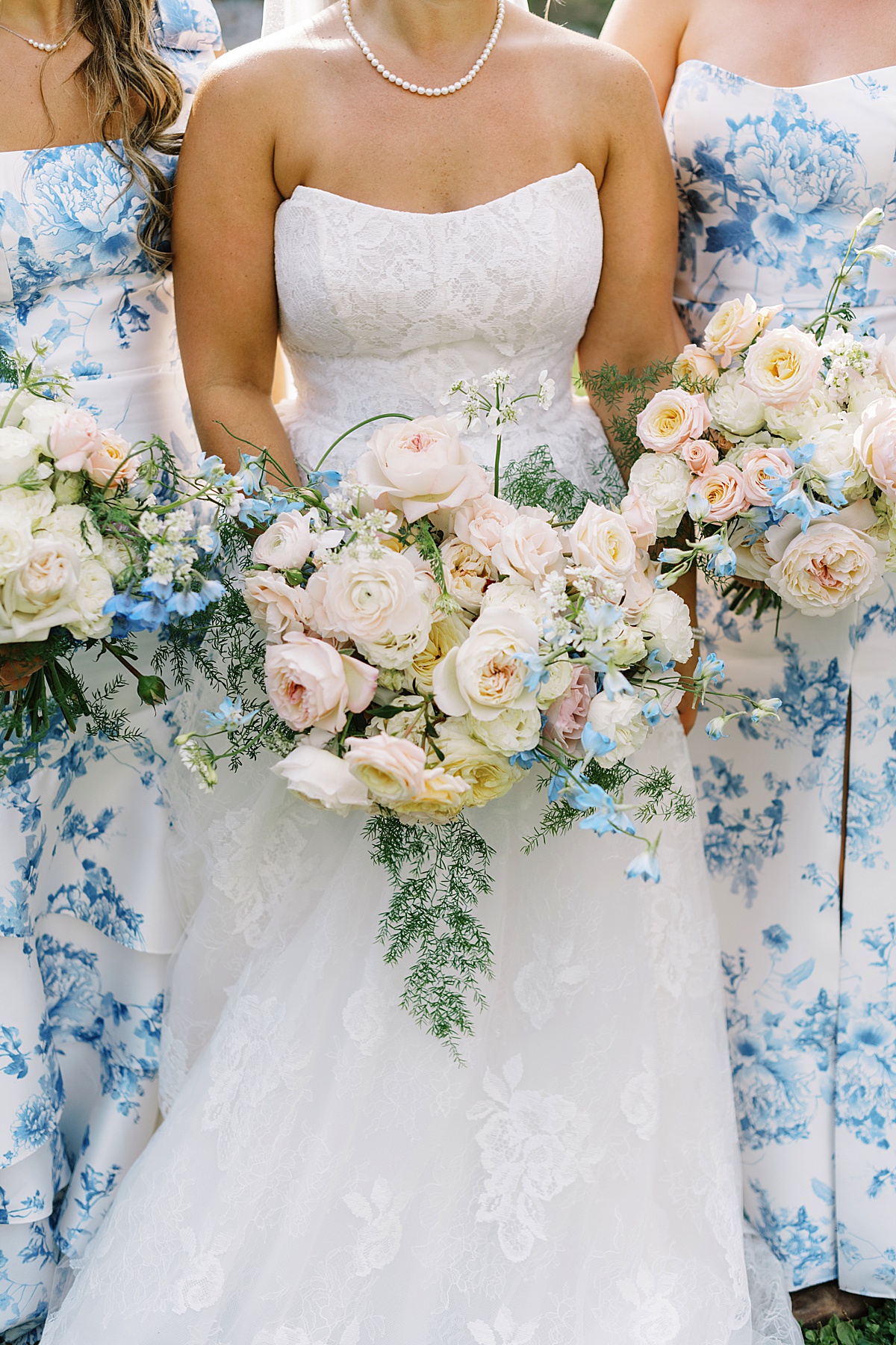 Stunning floral bouquets for Lynne Reznick Photography
