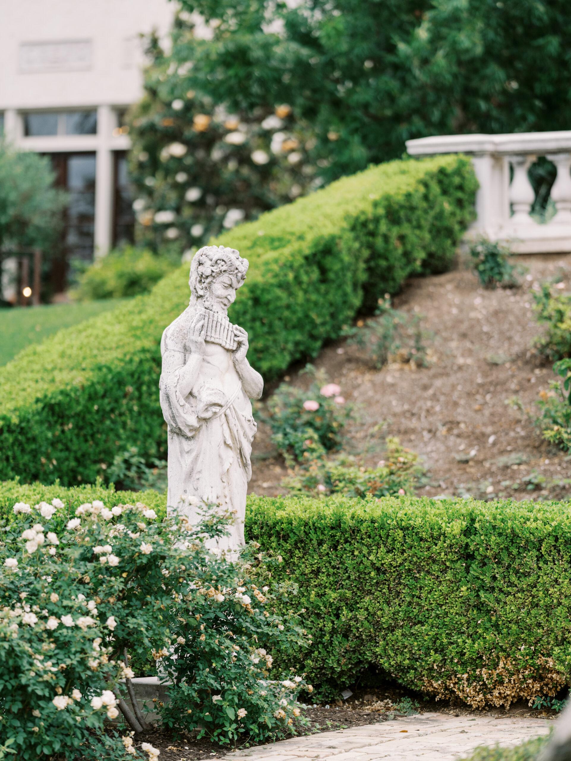 Commodore Perry gardens